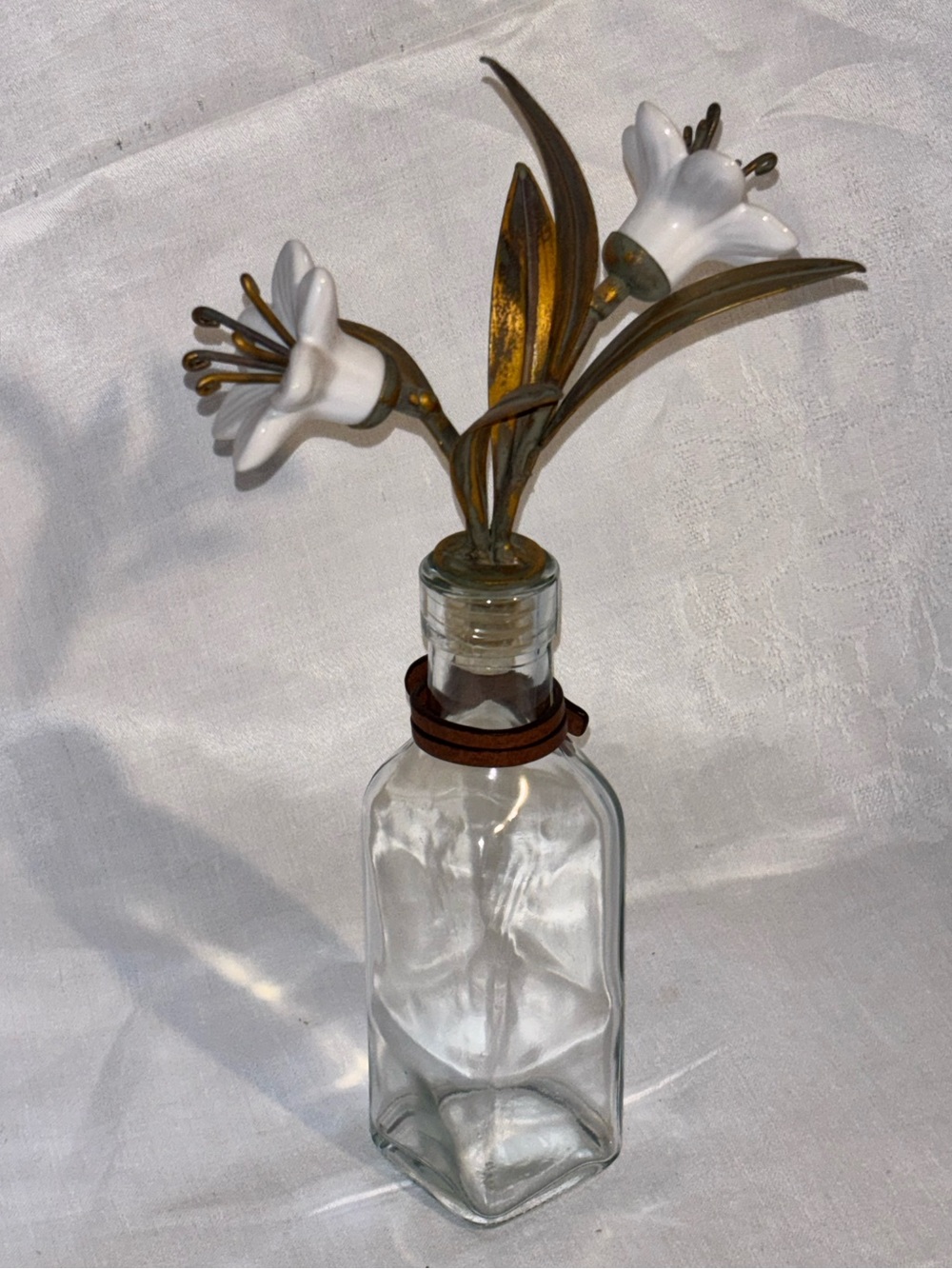 Vintage Tole Gilt Metal Porcelain Lily French Style Flower Glass Bottle Stopper